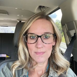 Meet your Posher, Leah